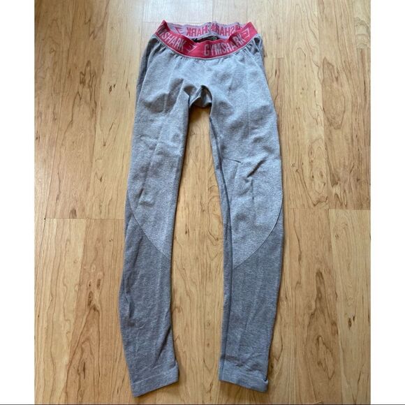 Gymshark grey athletic leggings  - Picture 1 of 5